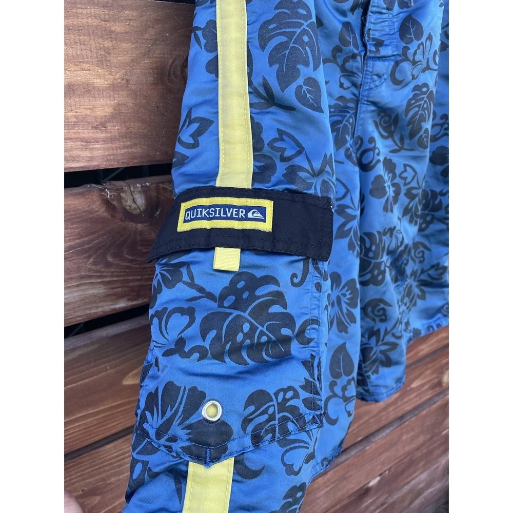 Vtg Quiksilver Mens Blue Nylon Board shorts Perry Dane *Size‎ 30